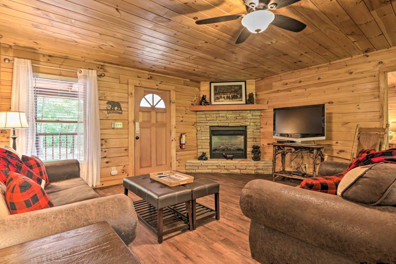 Cabin With Deck And Fireplace Less Than 3 Mi To Dollywood! Pigeon Forge Exterior photo