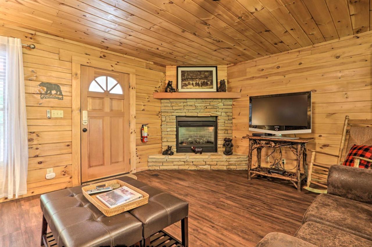 Cabin With Deck And Fireplace Less Than 3 Mi To Dollywood! Pigeon Forge Exterior photo