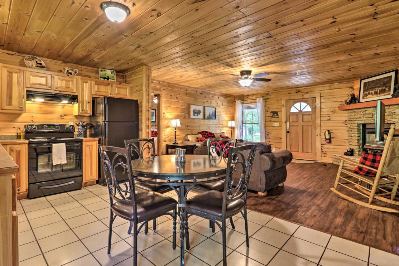 Cabin With Deck And Fireplace Less Than 3 Mi To Dollywood! Pigeon Forge Exterior photo