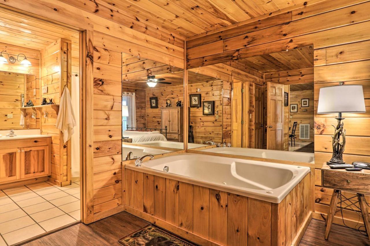 Cabin With Deck And Fireplace Less Than 3 Mi To Dollywood! Pigeon Forge Exterior photo