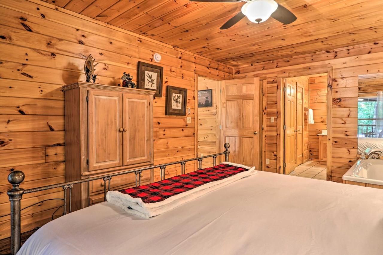 Cabin With Deck And Fireplace Less Than 3 Mi To Dollywood! Pigeon Forge Exterior photo